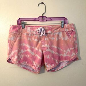RIP CURL Women’s Surf Essentials 5" Boardshort, Pink Tie Dye- Large